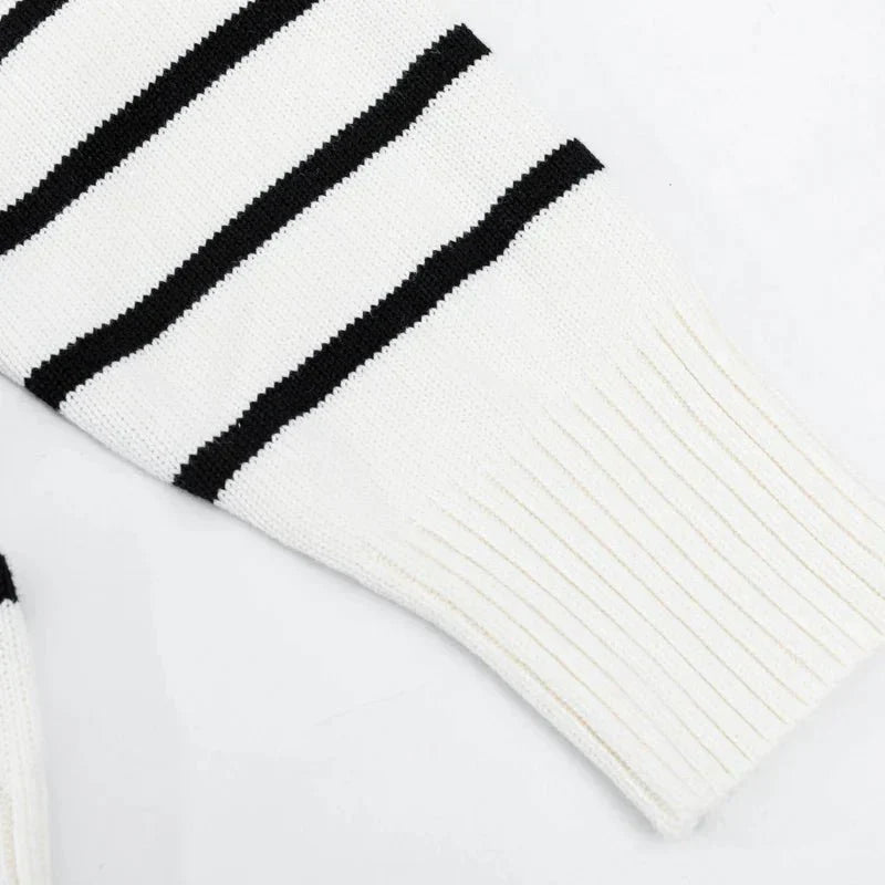 Ami Sweater - Tygra Clothing