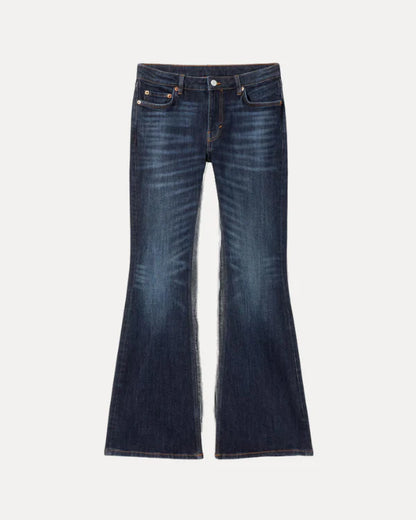 LOW RISE SLIM FLARED JEANS