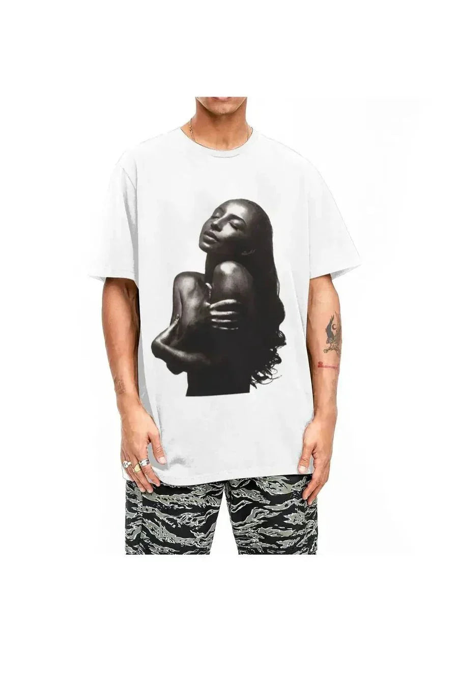 Graphic Tee 'TEMPTATIONS' - Tygra Clothing