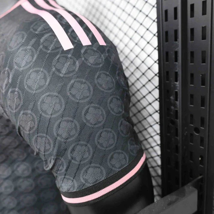 Japan "Knife" Kit - Tygra Clothing