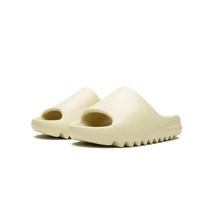 Yeezy Slide "Bone" - Tygra Clothing